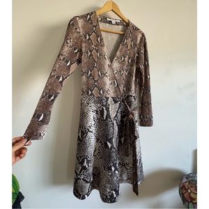 Diane Von Furstenberg animal print Snake Wrap Dress
